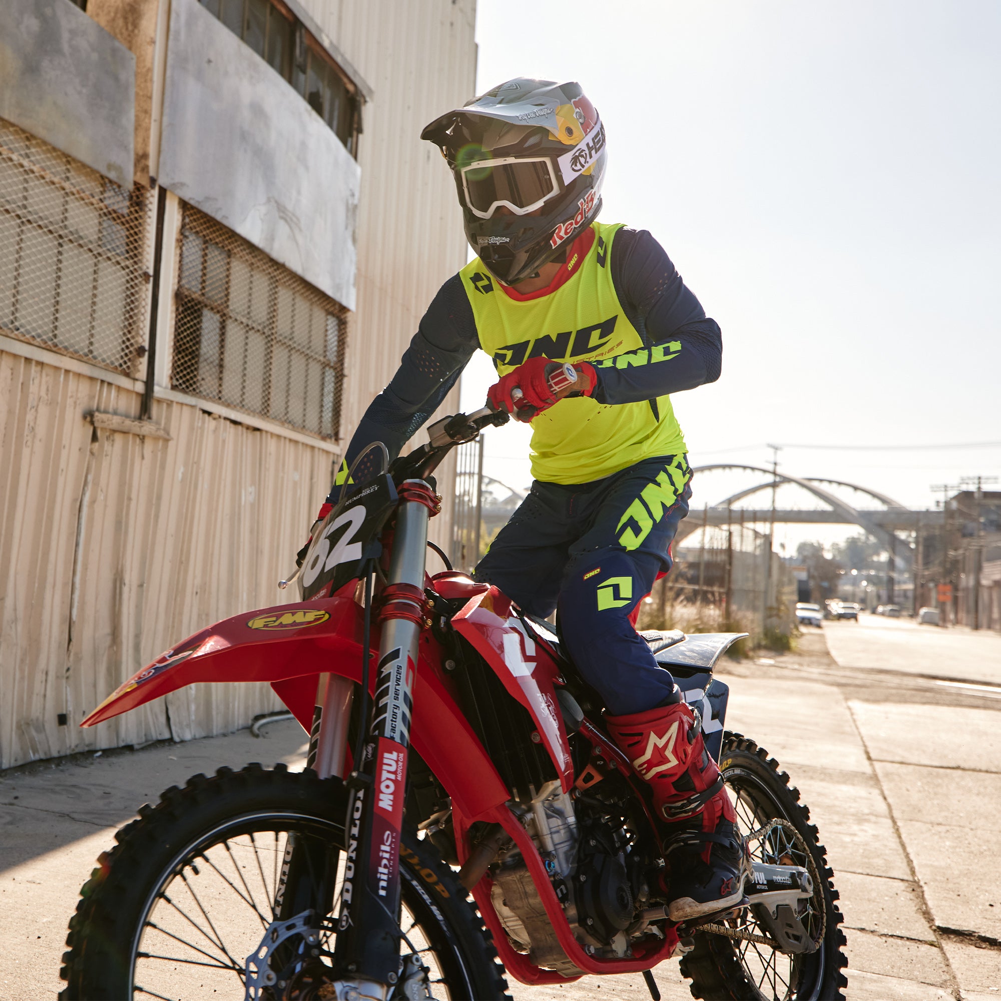 Pantaloni Motocross Ares rosso e blu - Ufo Plast - Ufo Plast alia Pantaloni Motocross Ares rosso e blu - Ufo Plast - Ufo Plast alia