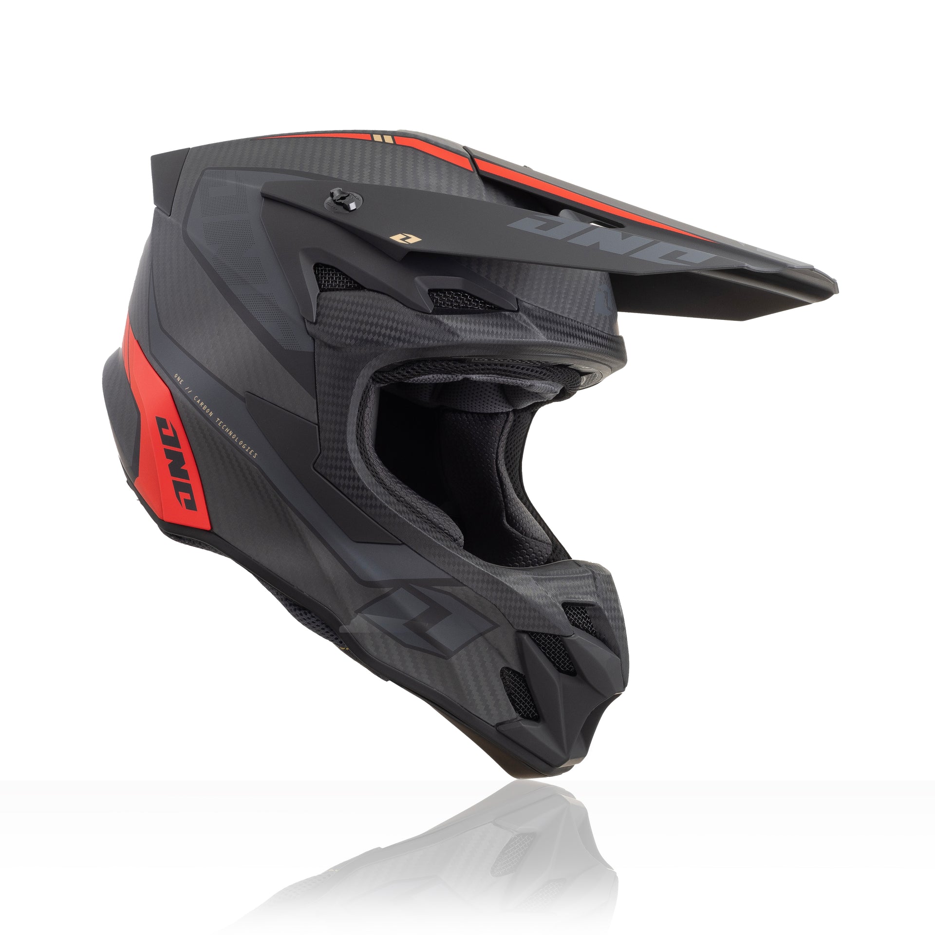 X-197 HELMET CARBON