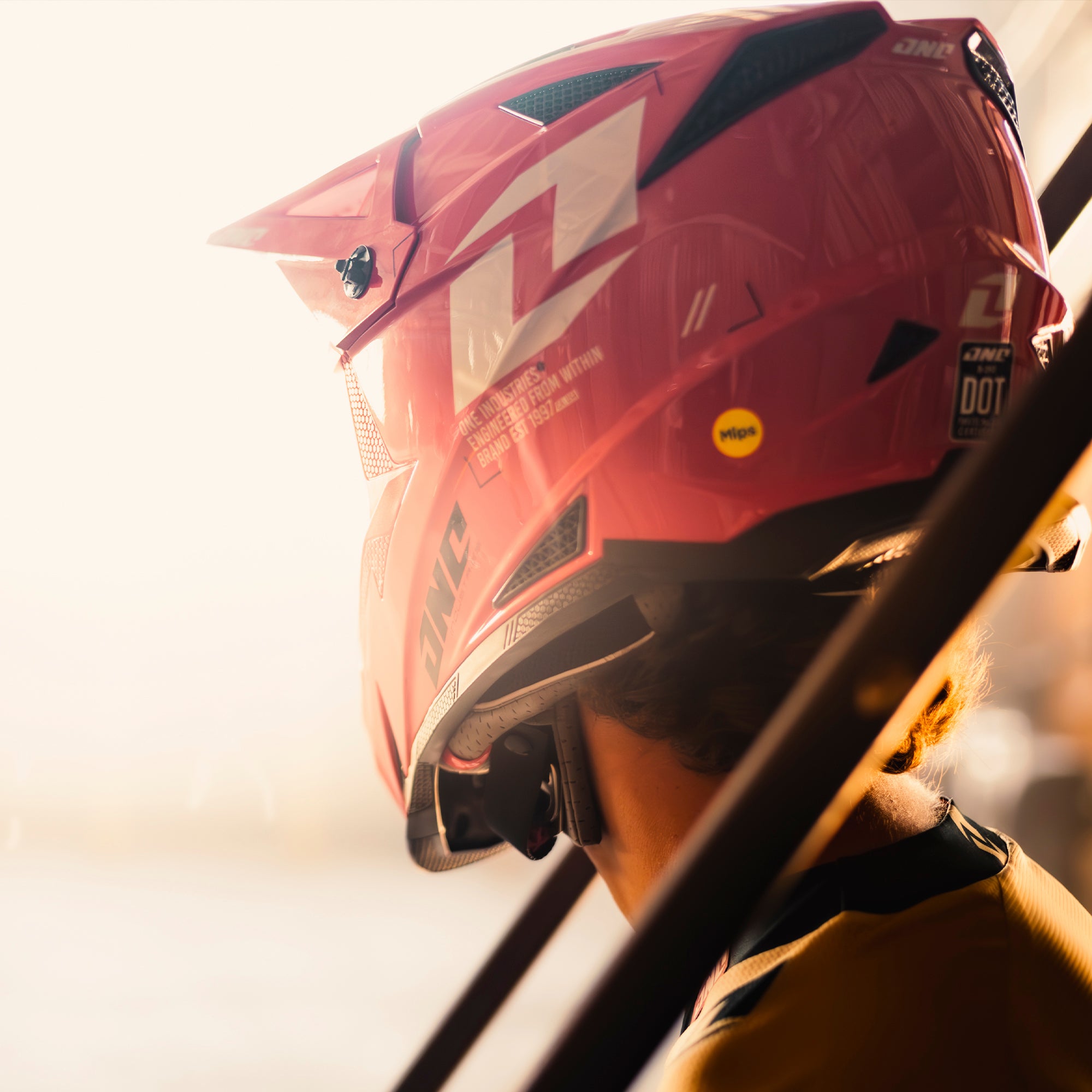 X-297 HELMET - ELECTRIC RED – ONE Industries